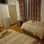 Hotel Bar-restaurant-hotel-familja 5*