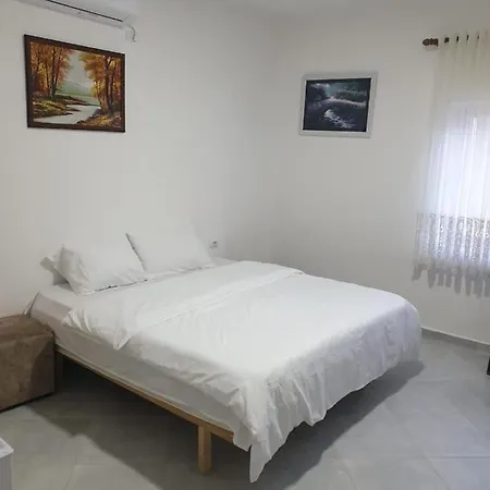 Bar-restaurant-hotel-familja Klos