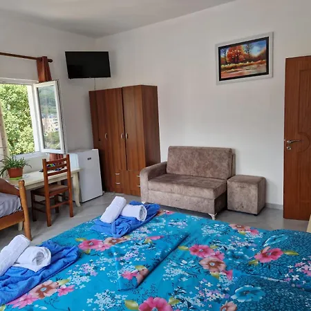 Bar-restaurant-hotel-familja 5* Klos