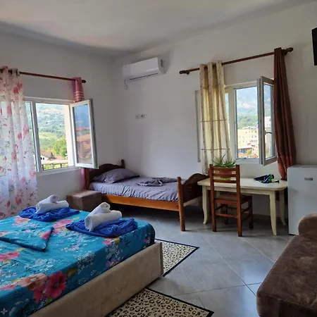 Bar-restaurant-hotel-familja Klos