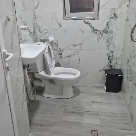 Hotel Bar-restaurant-hotel-familja