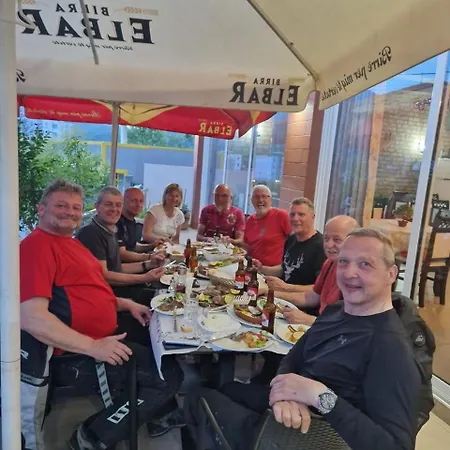 Bar-restaurant-hotel-familja