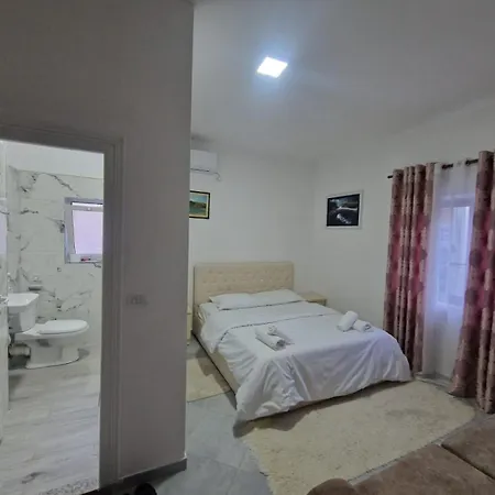 Bar-restaurant-hotel-familja Klos