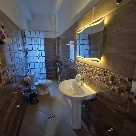 Bar-restaurant-hotel-familja Klos