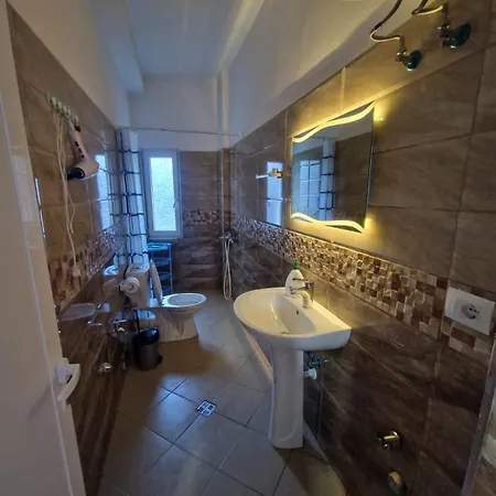 Bar-restaurant-hotel-familja