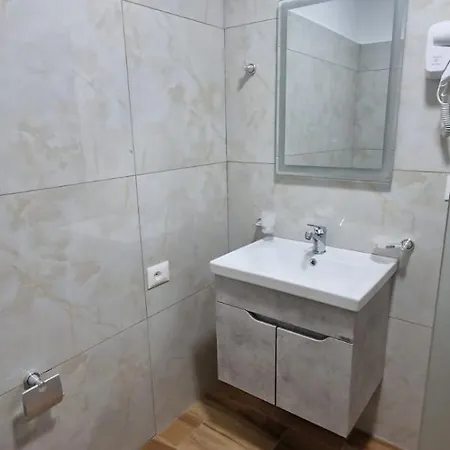 Szálloda Bar-restaurant-hotel-familja