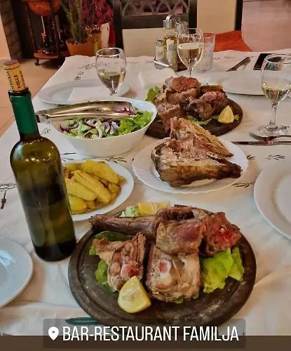 Hotel Bar-restaurant-hotel-familja Klos