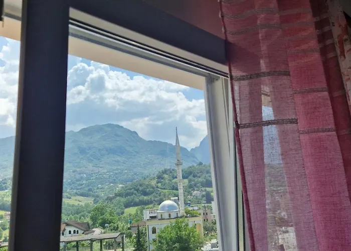 Hotel Bar-restaurant-hotel-familja 5*