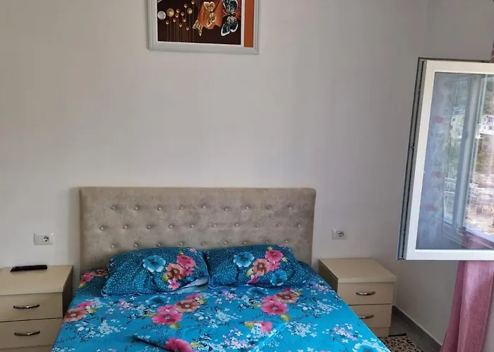 Bar-restaurant-hotel-familja Hotel