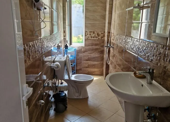 Bar-restaurant-hotel-familja 5*