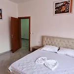 Bar-restaurant-hotel-familja Szálloda 5*