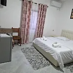 Bar-restaurant-hotel-familja Klos