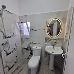 Отель Bar-restaurant-hotel-familja Klos