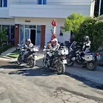 Bar-restaurant-hotel-familja Hotel