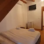Bar-restaurant-hotel-familja 5* Klos