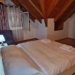 Bar-restaurant-hotel-familja 5* Klos