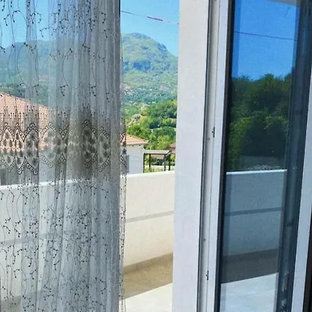 Bar-restaurant-hotel-familja