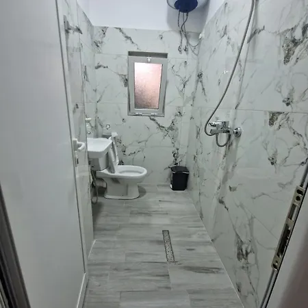 Bar-restaurant-hotel-familja 5* Klos