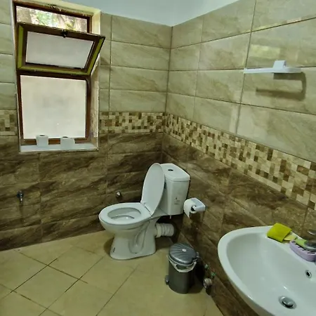 Hotel Bar-restaurant-hotel-familja 5*