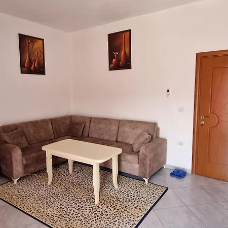 Bar-restaurant-hotel-familja Hotel