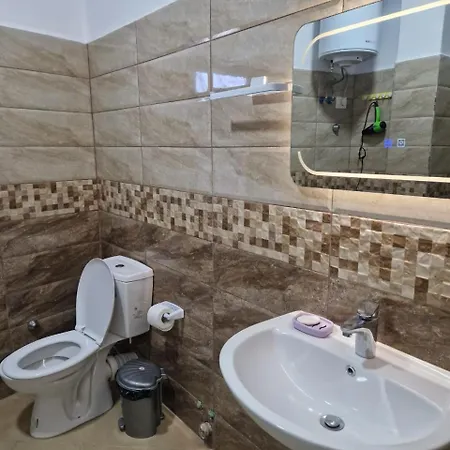 Bar-restaurant-hotel-familja Szálloda