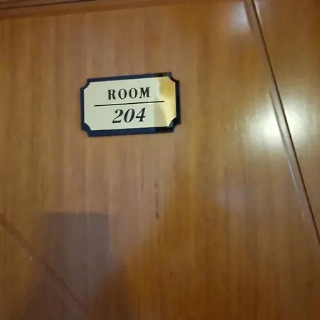 Bar-restaurant-hotel-familja Szálloda 5*