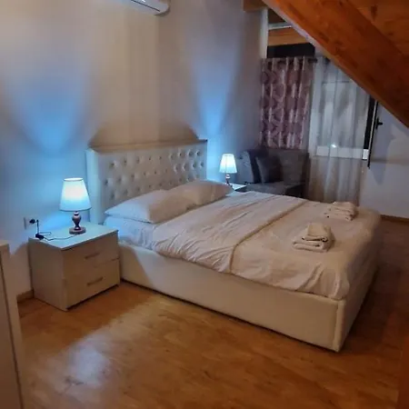 Hotel Bar-restaurant-hotel-familja 5*