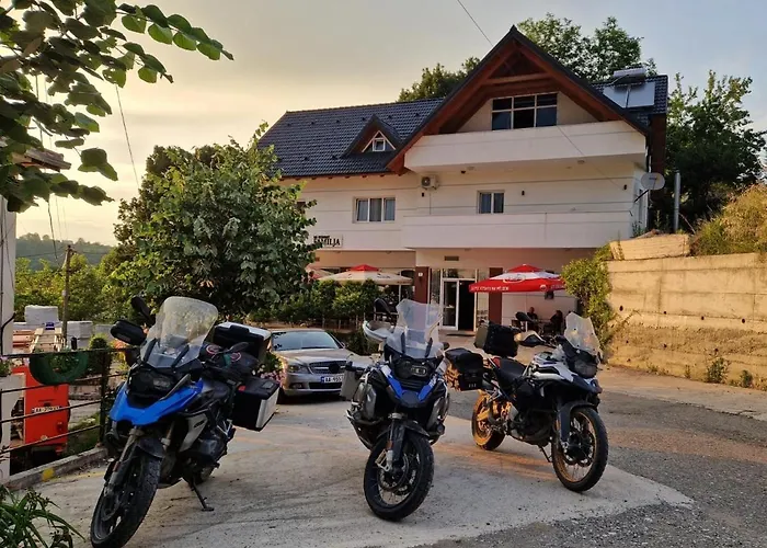 Bar-restaurant-hotel-familja Klos